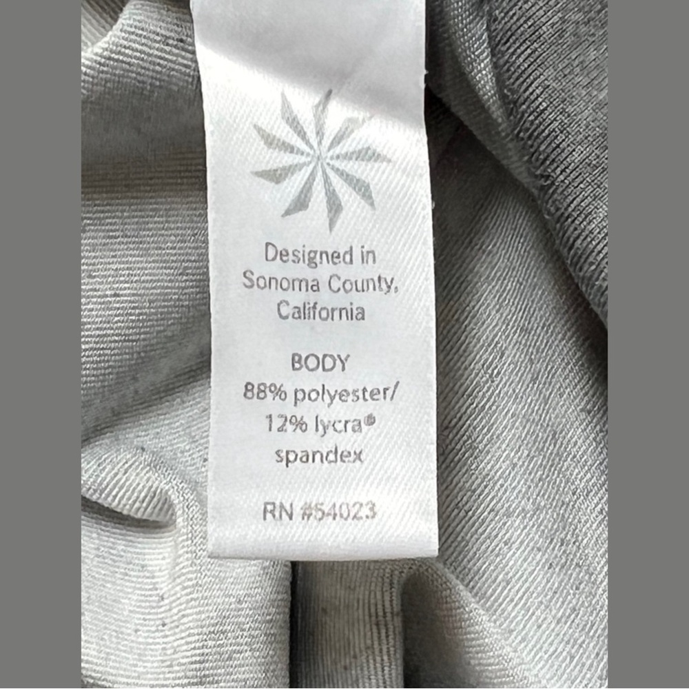 ATHLETA Geo Colorblock Crop Leggings in Gray/Black! - Picture 5 of 7